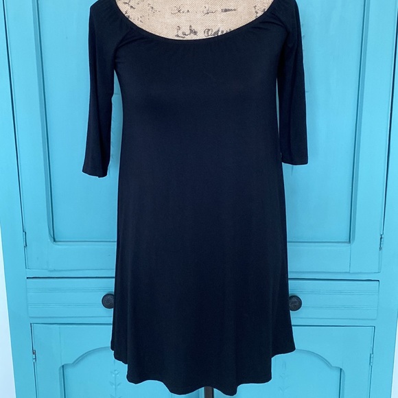 LuLu’s Black Dress. Medium. - Picture 3 of 9